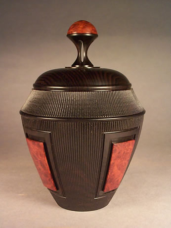 LIdded Urn 03